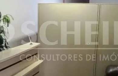 Imagem: A casa possui 3 Dormitórios, 3 Banheiros, 4 Vagas na garagem