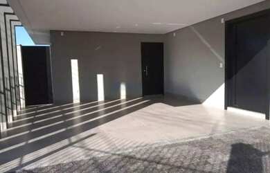 Imagem: A casa possui 3 Dormitórios, 4 Banheiros, 4 Vagas na garagem