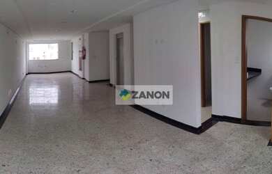 Imagem: O depósito possui 5 Vagas na garagem, 720m² de Área, Imóvel