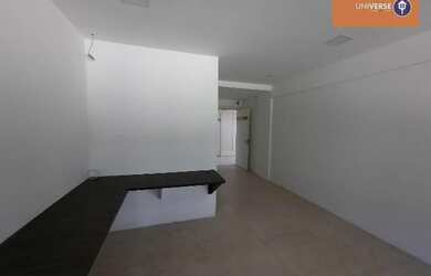 Imagem: O depósito possui 1 Vaga na garagem, 32m² de Área e está