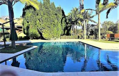 Imagem: A casa em condomínio possui 5 Dormitórios, 5 Banheiros, 5