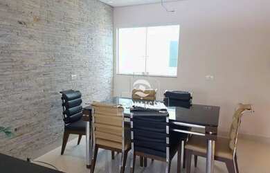 Imagem: A casa possui 3 Dormitórios, 1 Banheiro, 5 Vagas na garagem