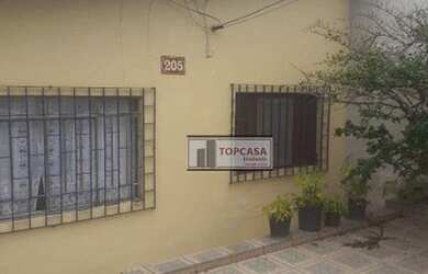 Imagem: A casa possui 2 Dormitórios, 1 Banheiro, 1 Vaga na garagem