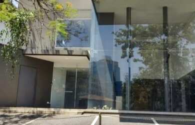 Imagem: O depósito possui 5 Vagas na garagem, 560m² de Área, Imóvel