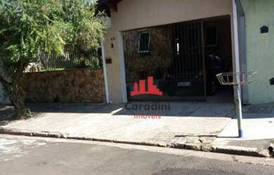 Imagem: A casa possui 2 Dormitórios, 2 Banheiros, 1 Vaga na garagem