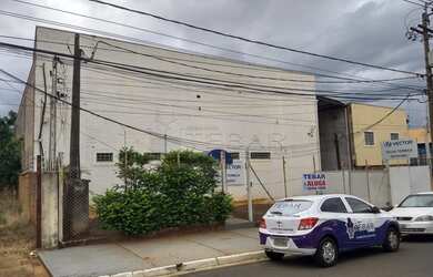 Imagem: O depósito possui 700m² de Área e está localizado em Parque