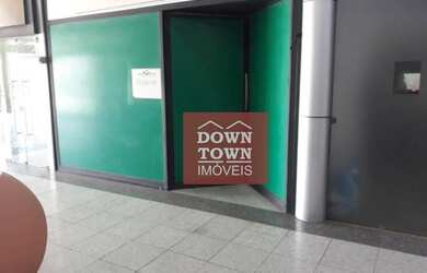 Imagem: O depósito possui 1 Vaga na garagem e 76m² de Área e está