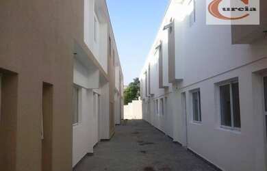 Imagem: A casa em condomínio possui 2 Dormitórios, 2 Banheiros, 2