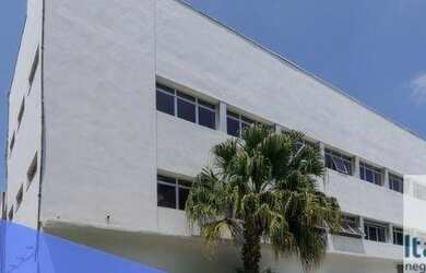 Imagem: O depósito possui 5 Vagas na garagem, 2.029m² de Área e