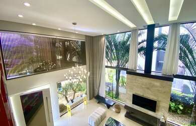 Imagem: A casa em condomínio possui 4 Dormitórios, 5 Banheiros, 3