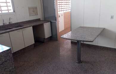 Imagem 13: Apartamento para venda possui 270 metros quadrados com 4 quartos em Lourdes - Belo Horizon