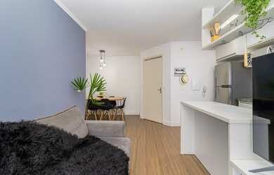 Imagem: O apartamento possui 2 Dormitórios, 1 Banheiro, 1 Vaga na garagem