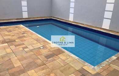 Imagem: A casa em condomínio possui 4 Dormitórios, 5 Banheiros, 3