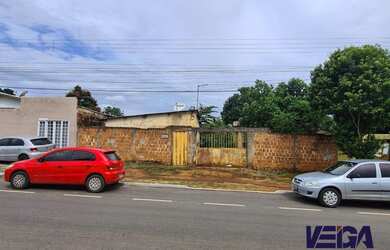 Imagem: O terreno possui 675m² de Área e está localizado em Senador