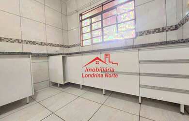 Imagem: A casa possui 2 Dormitórios, 1 Banheiro, 1 Vaga na garagem