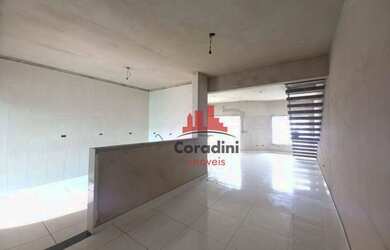 Imagem: A casa possui 4 Dormitórios, 3 Banheiros, 2 Vagas na garagem