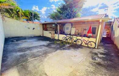 Imagem: A casa em condomínio possui 2 Dormitórios, 1 Banheiro, 3 Vagas