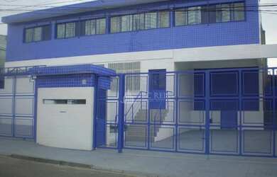 Imagem: O depósito possui 5 Vagas na garagem, 750m² de Área e está