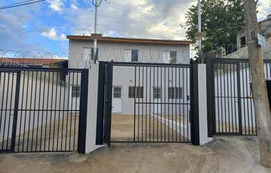 Imagem: A casa possui 2 Dormitórios, 1 Banheiro, 55m² de Área e