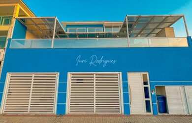 Imagem: A casa possui 5 Dormitórios e está localizado em Conjunto