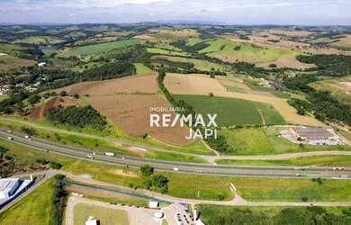 Imagem: O terreno possui 327.000m² de Área e está localizado em