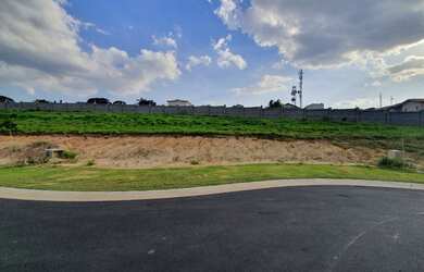 Imagem: O terreno possui 609m² de Área e está localizado em Jardim