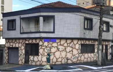 Imagem: O depósito possui 1 Vaga na garagem e 200m² de Área e está