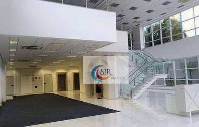 Imagem: O depósito possui 5 Vagas na garagem, 1080m² de Área e está