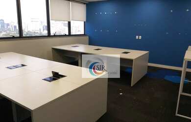 Imagem: O depósito possui 5 Vagas na garagem e 200m² de Área e está