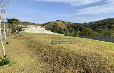 Imagem: O terreno possui 912m² de Área e está localizado em Jambeiro