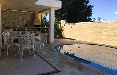 Imagem 13: Casa de luxo. Piscina, Churrasqueira, Ar-condicionadoeGuarda roupa