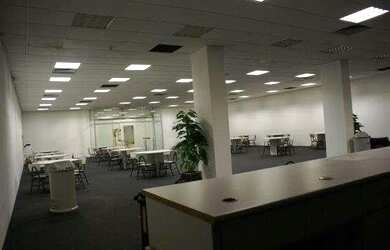 Imagem: O depósito possui 3245m² de Área e está localizado em Chácara