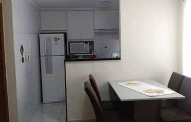 Imagem: O apartamento possui 2 Dormitórios, 1 Banheiro, 1 Vaga na garagem