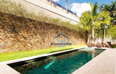 Imagem: A casa em condomínio possui 4 Dormitórios, 5 Banheiros, 4