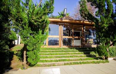 Imagem 2: Charmoso sítio. Piscina, Churrasqueira, VarandaeÁrea de serviço