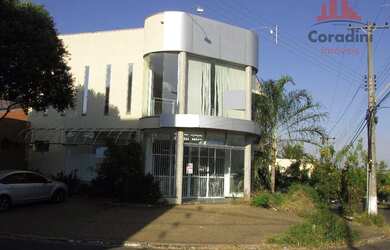 Imagem: O depósito possui 5 Vagas na garagem, 400m² de Área, Imóvel