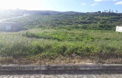 Imagem: O terreno possui 336m² de Área e está localizado em Aloísio