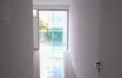 Imagem 2: Apartamento, Varanda, sala, 1 quarto com armários e vista livre