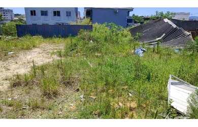 Imagem: O terreno à venda possui e está localizado em Areias, São