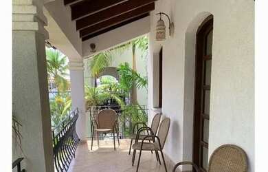 Imagem: A casa possui 2 Dormitórios, 1 Banheiro e 80m² de Área e