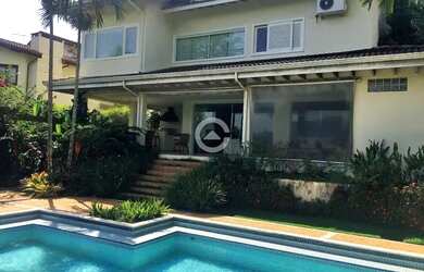 Imagem: A casa em condomínio possui 3 Dormitórios, 5 Banheiros, 4