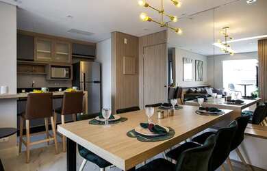 Imagem: O apartamento possui 2 Dormitórios, 1 Banheiro, 1 Vaga na garagem