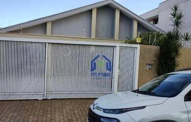 Imagem: A casa para alugar possui 3 Dormitórios, 5 Banheiros, 4 Vagas