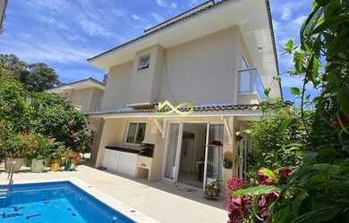 Imagem: A casa em condomínio possui 5 Dormitórios, 5 Banheiros, 2