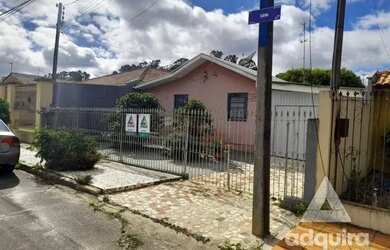 Imagem: A casa possui 2 Dormitórios, 1 Banheiro, 2 Vagas na garagem