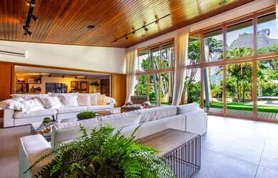 Imagem 10: Casa Cinematográfica com Vista para Gávea Golf Club e Pedra da Gávea