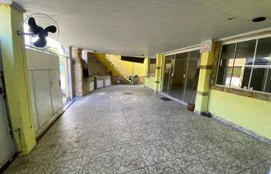 Imagem 2: Casa e Loja. 2 Vagas na garageme2 Dormitórios