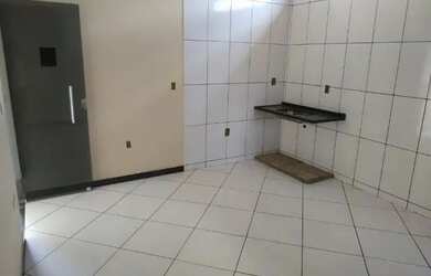 Imagem: A kitnet possui 1 Dormitório, 1 Banheiro, 1 Vaga na garagem