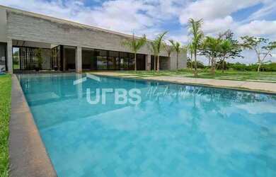 Imagem: A casa em condomínio possui 5 Dormitórios, 5 Banheiros, 4