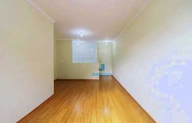 Imagem: O apartamento possui 3 Dormitórios, 1 Banheiro, 1 Vaga na garagem